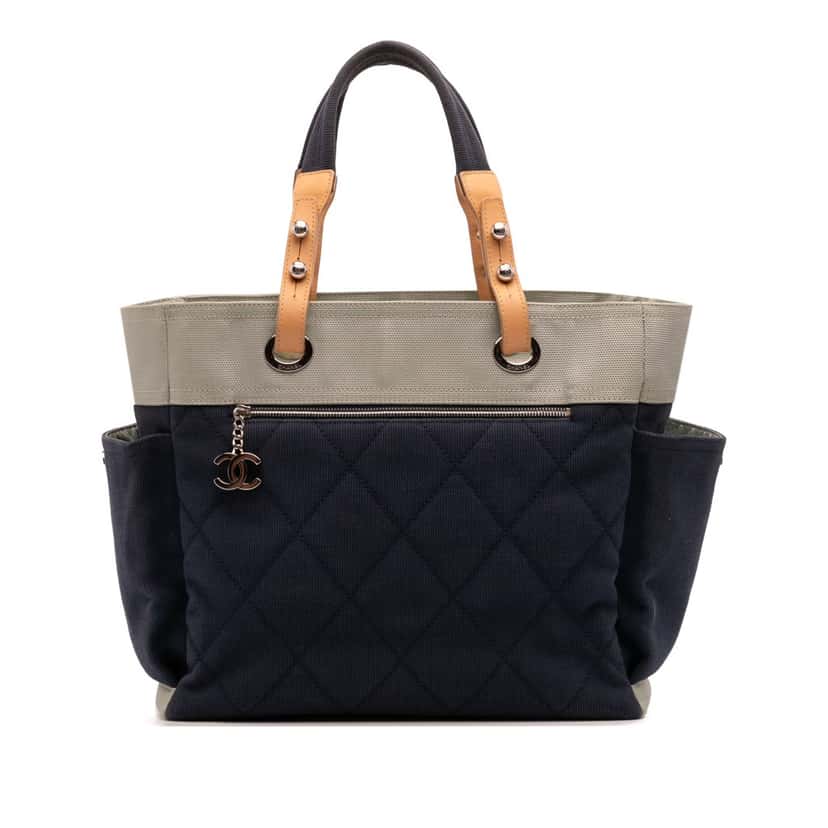 Chanel Large Bicolor Quilted Canvas Paris Biarritz Tote Blue Canvas Good condition - Front View