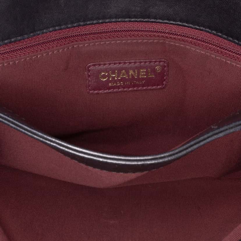 Chanel Quilted Lambskin Retro Label Shoulder Bag Black Leather Good condition - Model View