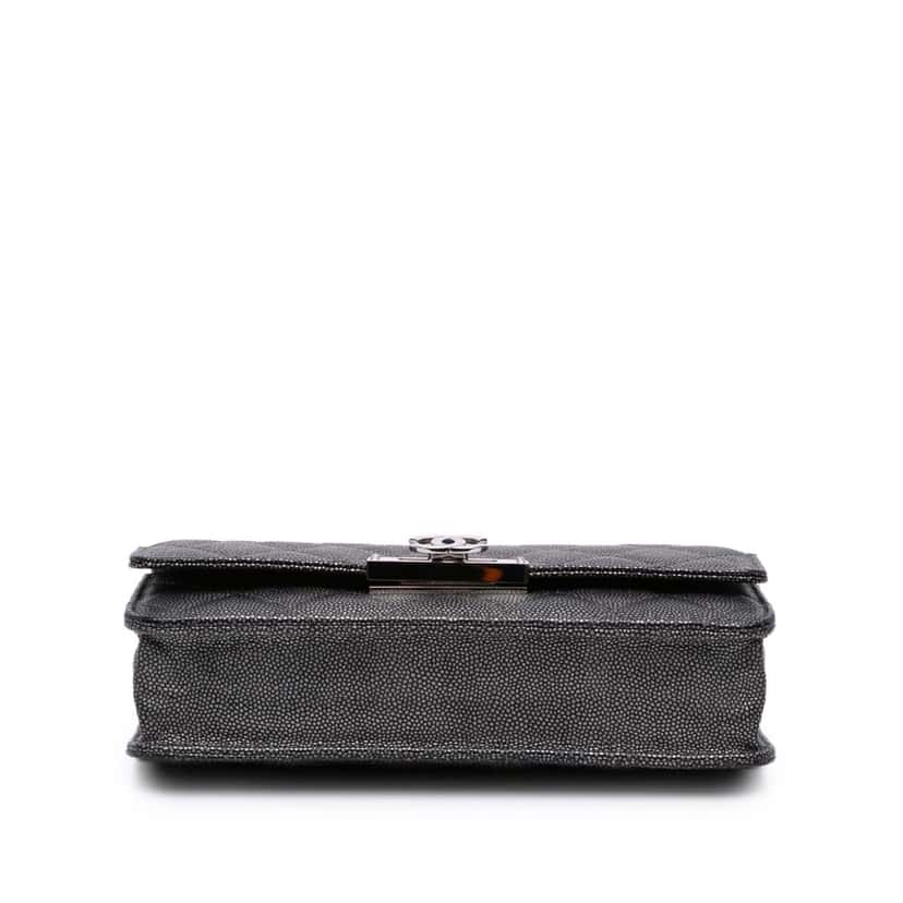 Chanel Quilted Metallic Caviar Golden Class Wallet On Chain Black Leather Good condition - Inside View