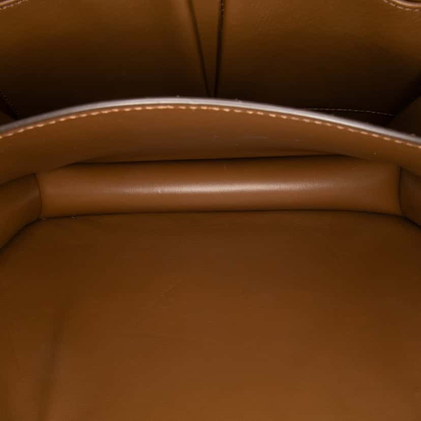 Celine Medium Calfskin Classic Box Brown Leather Good condition - Model View