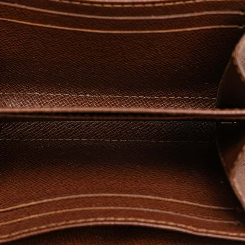 Louis Vuitton Monogram Zippy Coin Purse Brown Canvas Good condition - Model View