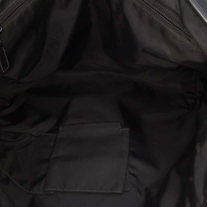 Gucci Guccissima Web Crossbody Black Leather Good condition - Model View