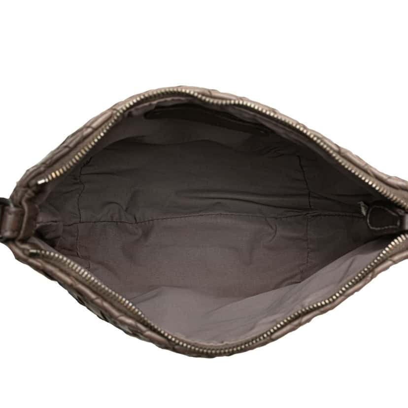 Bottega Veneta Nappa and Patent Intrecciato Crossbody Brown Leather Good condition - Model View