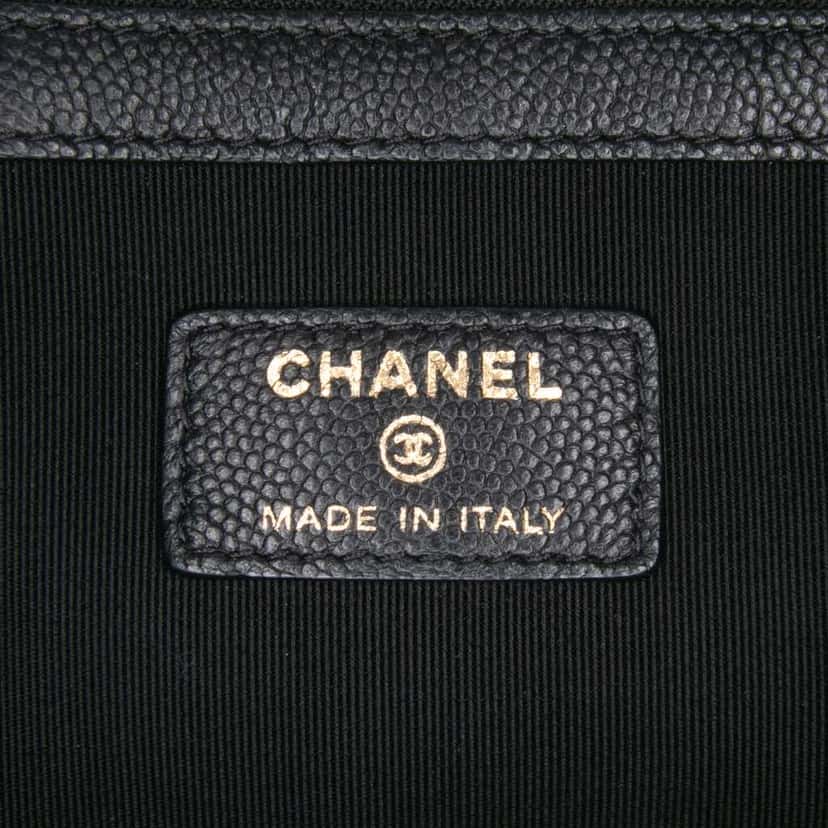 Chanel Large Chevron Caviar Ancient Greek Charms O Case Clutch Black Leather Good condition - Box View