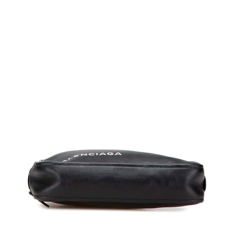 Balenciaga Medium Leather Triangle Clutch Black Leather Good condition - Inside View