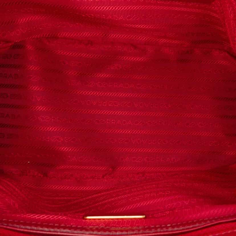 Prada Small Saffiano Lux Galleria Double Zip Satchel Red Leather Good condition - Model View