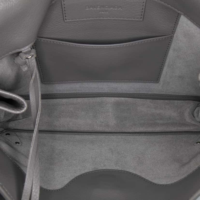 Balenciaga Leather Papier Sight Zip Around Clutch Grey Leather Good condition - Model View