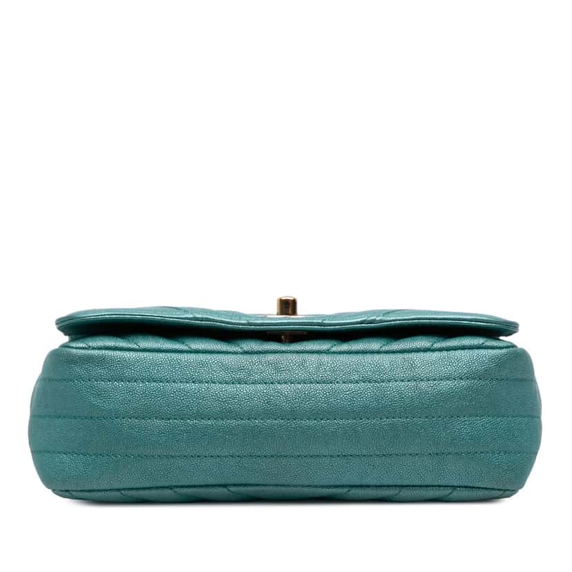 Chanel Small Chevron Caviar Statement Flap Blue Leather Good condition - Inside View