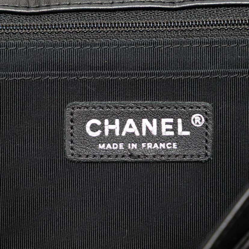 Chanel Jumbo Chevron Lambskin Leo Lion Flap Black Leather Very good condition - Box View