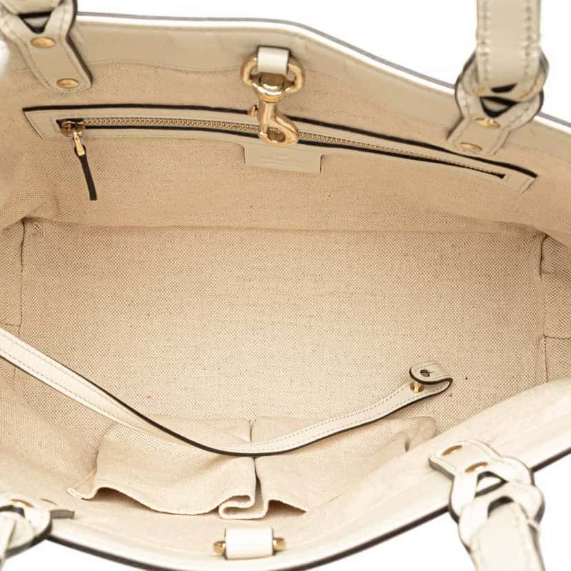 Gucci Small Canvas Craft Logo Tote Model Brown Canvas Good condition - Model View