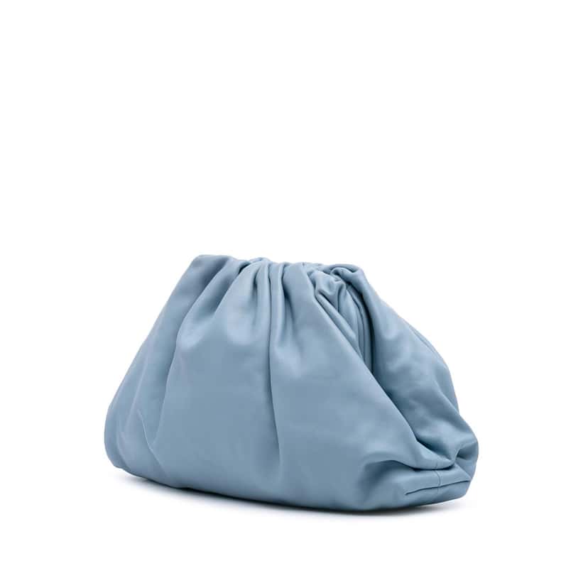 Bottega Veneta Lambskin The Pouch Blue Leather Good condition - Back View