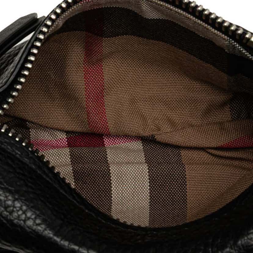 Burberry Mini Grainy Calfskin Rossett Crossbody Black Leather Good condition - Model View
