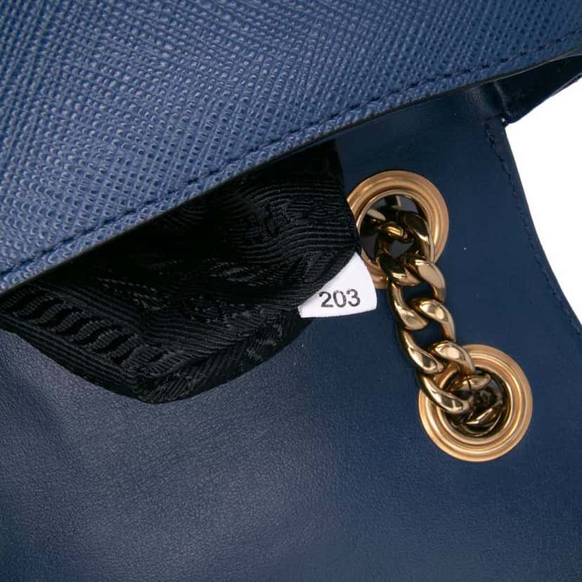 Prada Saffiano Pattina Chain Crossbody Blue Leather Good condition - Box View