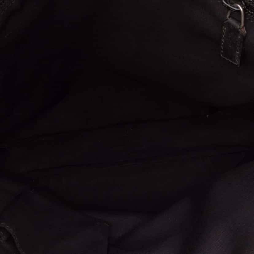 Gucci Guccissima Crossbody Black Leather Good condition - Model View