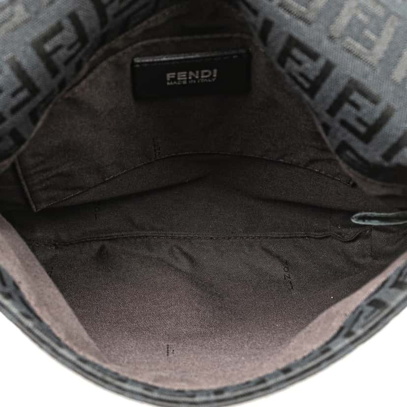Fendi Zucchino Canvas Crossbody Blue Canvas Very good condition - Model View