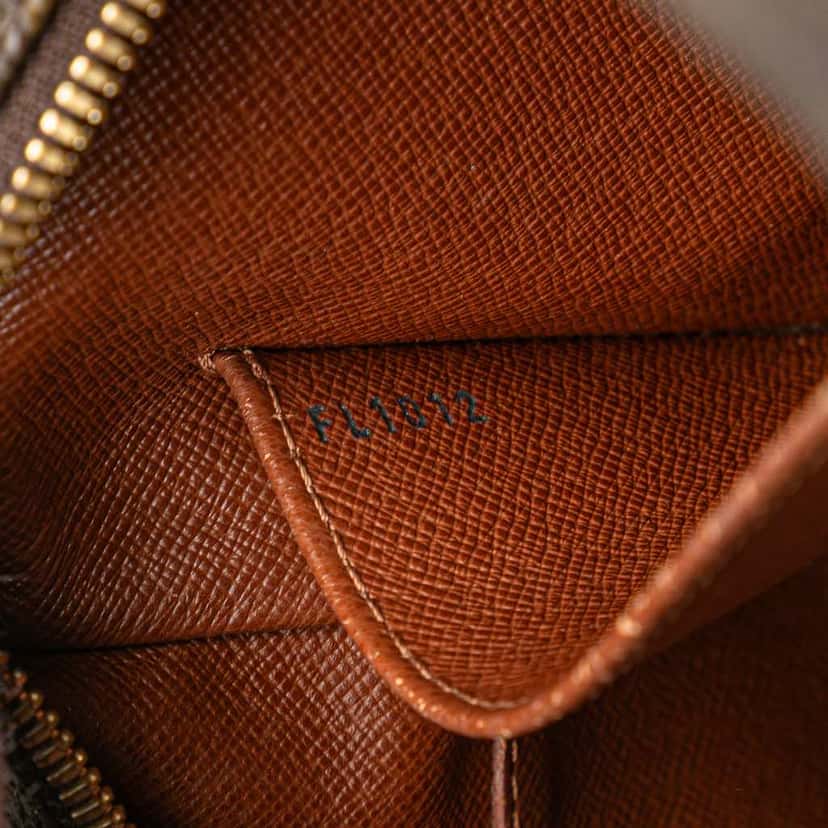 Louis Vuitton Monogram Cite MM Brown Canvas Good condition - Box View