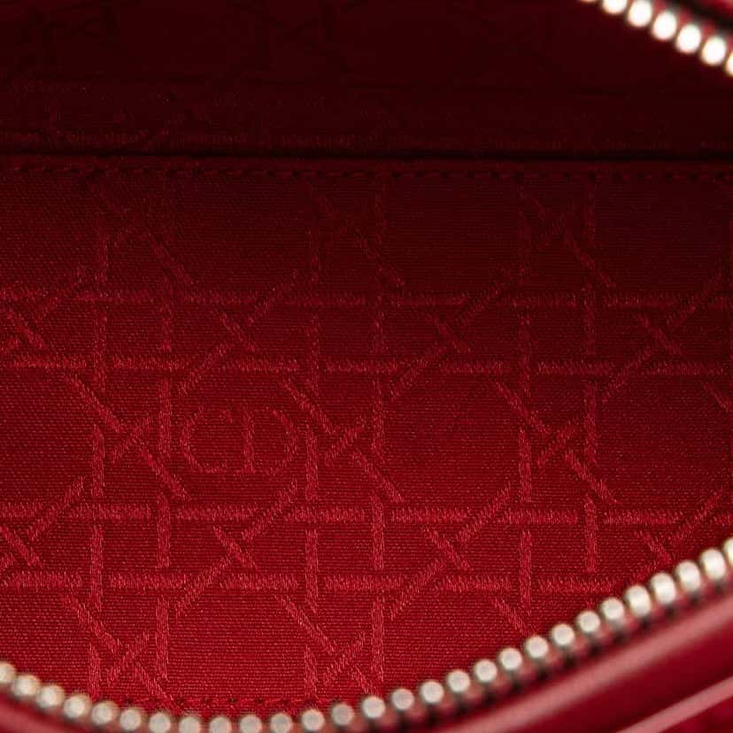 Dior Medium Patent Cannage Lady Dior Red Leather Good condition - Model View
