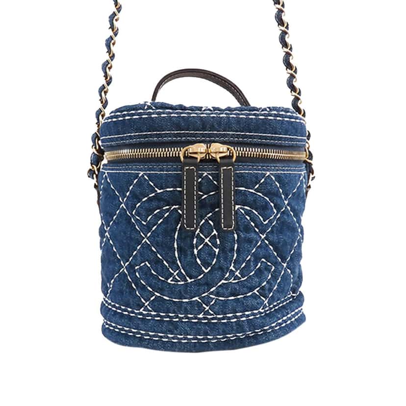 Chanel CC Quilted Denim Vanity Bag Blue Denim Good condition - Front View