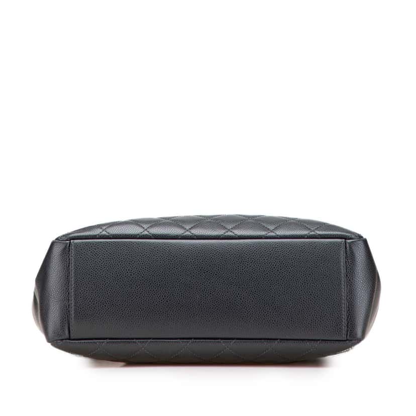 Chanel Caviar Vertical Grand Shopping Tote Black Leather Good condition - Inside View