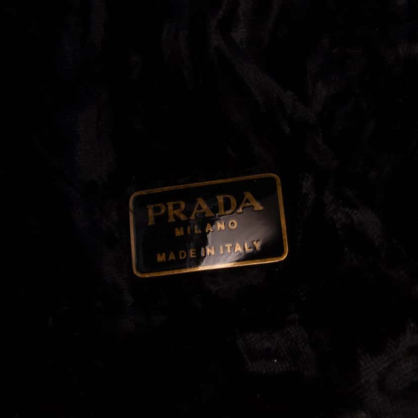 Prada Velvet Shoulder Bag Black Velvet Good condition - Box View