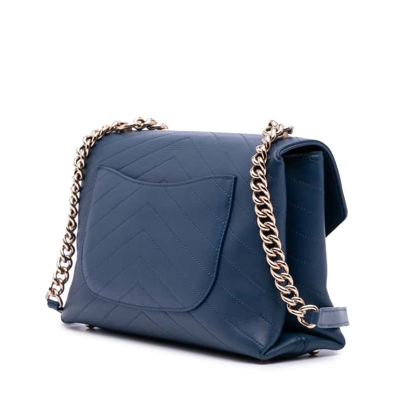 Chanel Medium Calfskin Coco Chevron Envelope Flap Blue Leather Very good condition - Back View