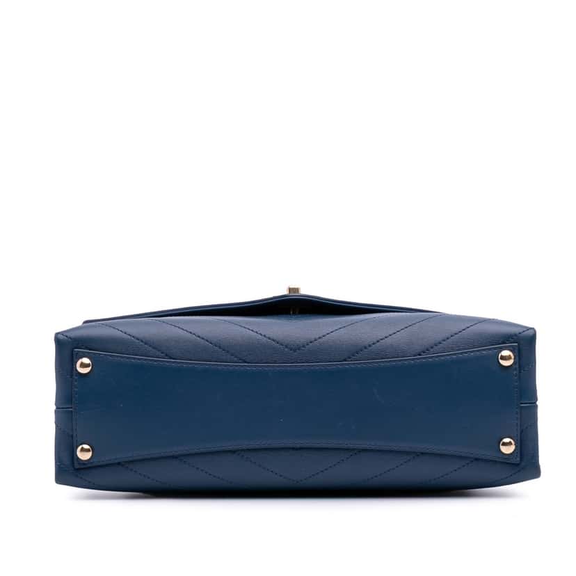 Chanel Medium Calfskin Coco Chevron Envelope Flap Blue Leather Very good condition - Inside View