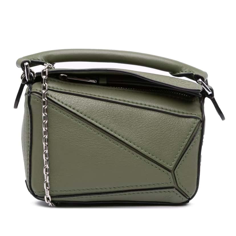 Loewe Nano Calfskin Puzzle Satchel Green Leather Good condition - Front View