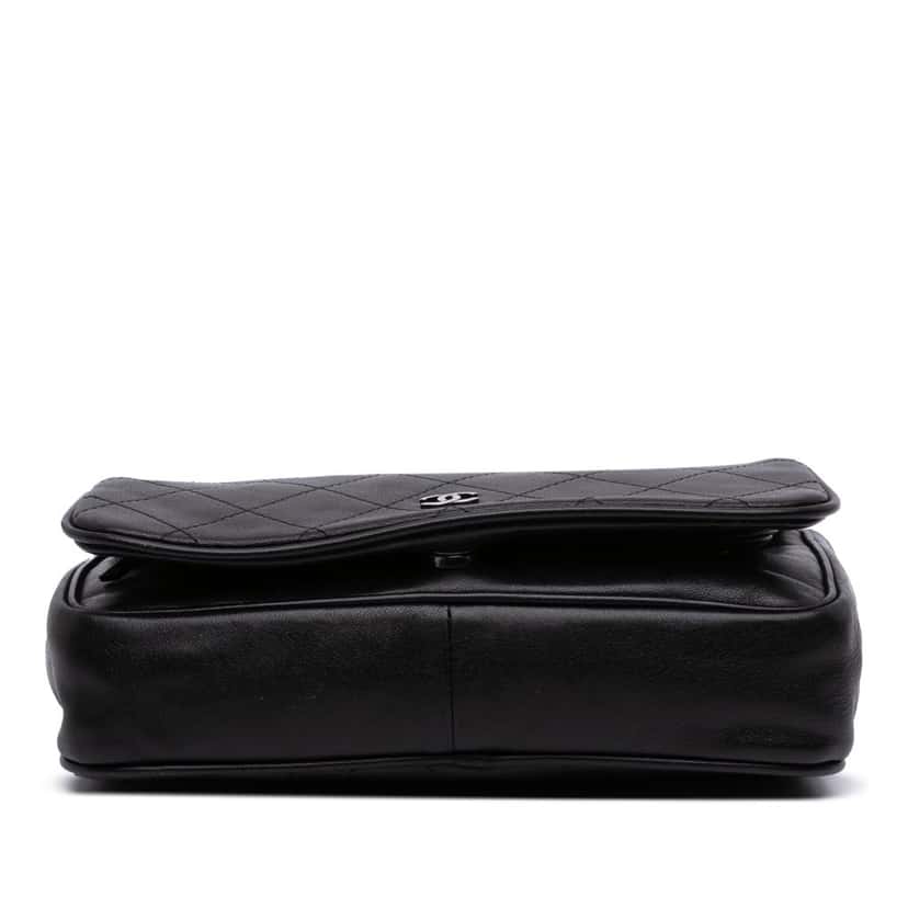 Chanel CC Quilted Lambskin Full Flap Wallet on Chain Black Leather Good condition - Inside View