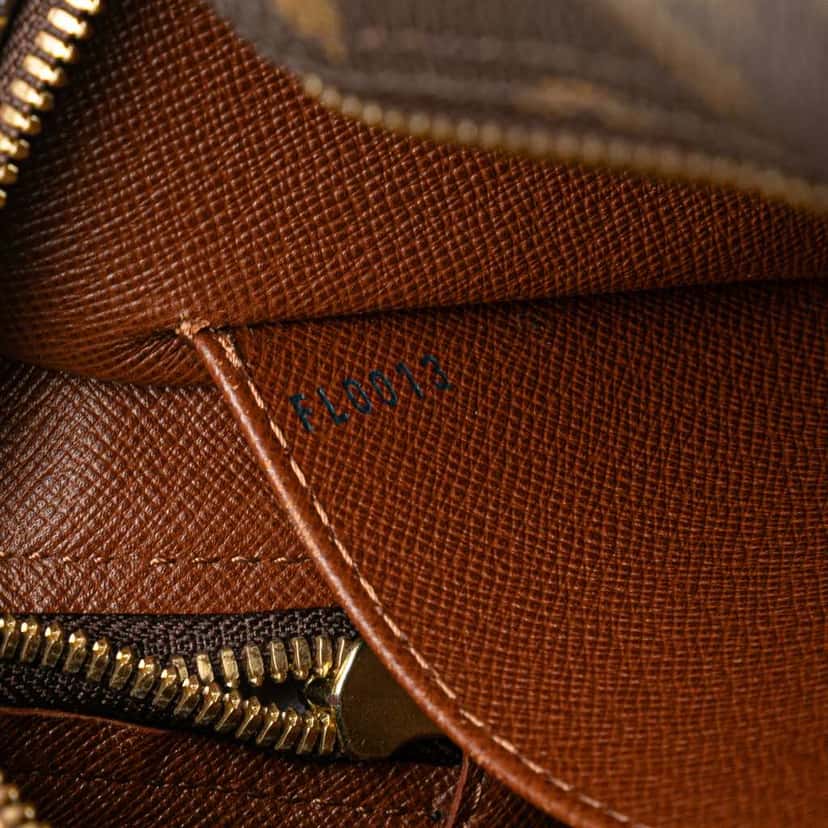 Louis Vuitton Monogram Cite MM Brown Canvas Good condition - Box View