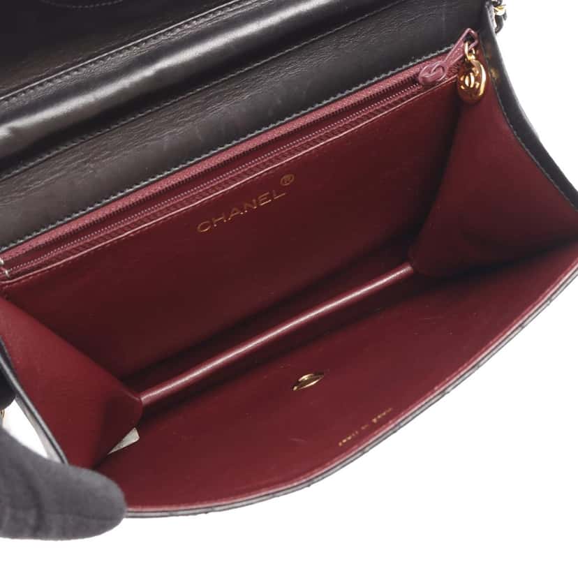 Chanel CC Quilted Lambskin Chain Single Flap Black Leather Good condition - Inside View