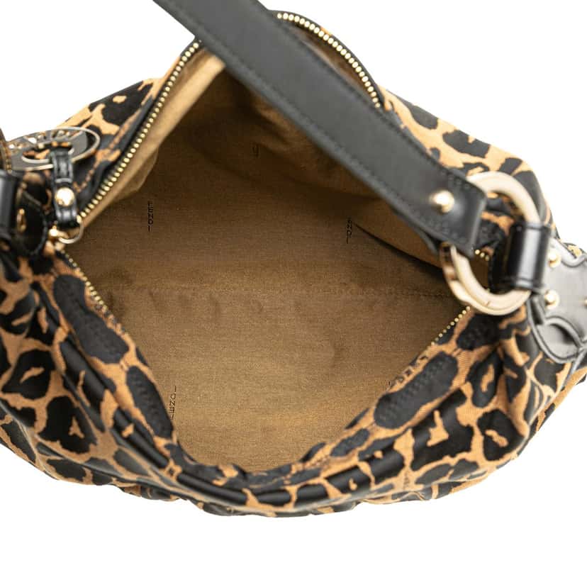 Fendi Canvas Leopard Print Chef Shoulder Bag Brown Canvas Good condition - Model View
