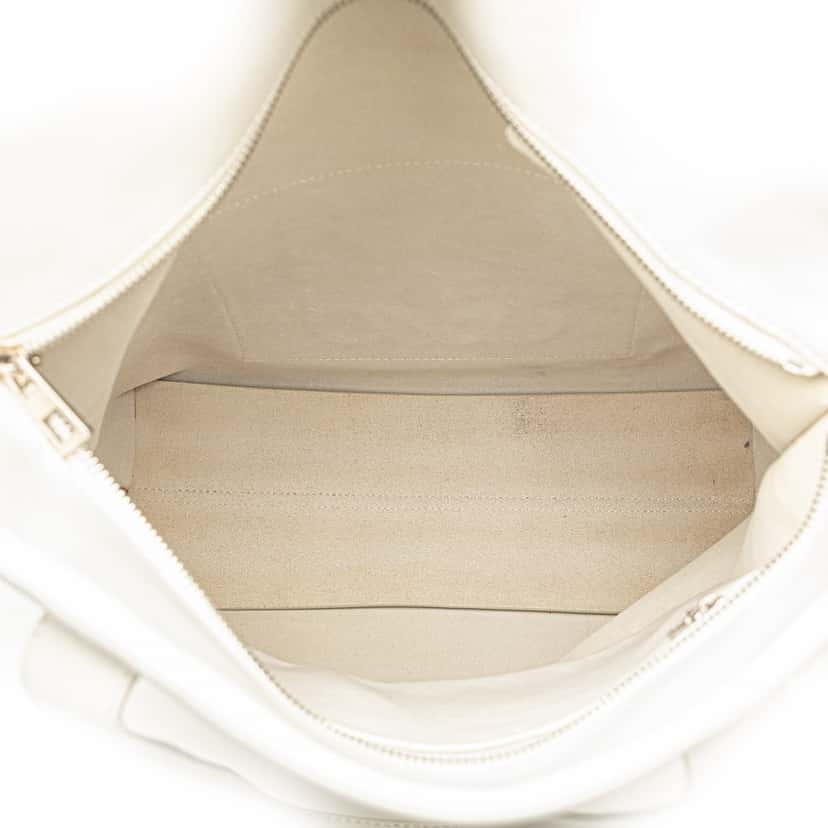 Loewe Anagram Leather Shopper Tote White Leather Good condition - Model View