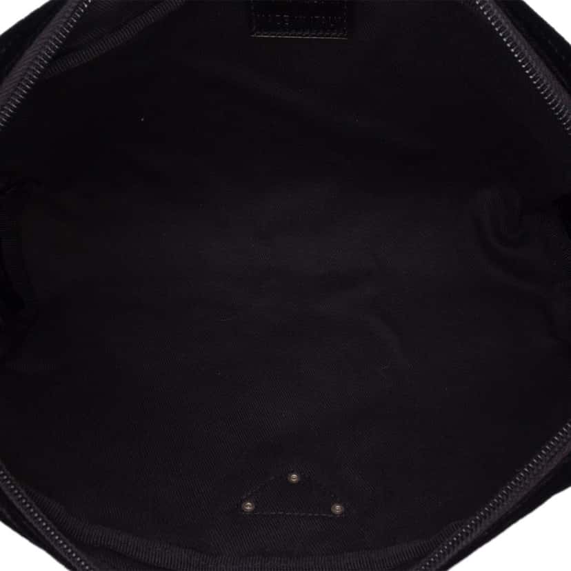 Prada Velvet Clutch Black Velvet Good condition - Model View