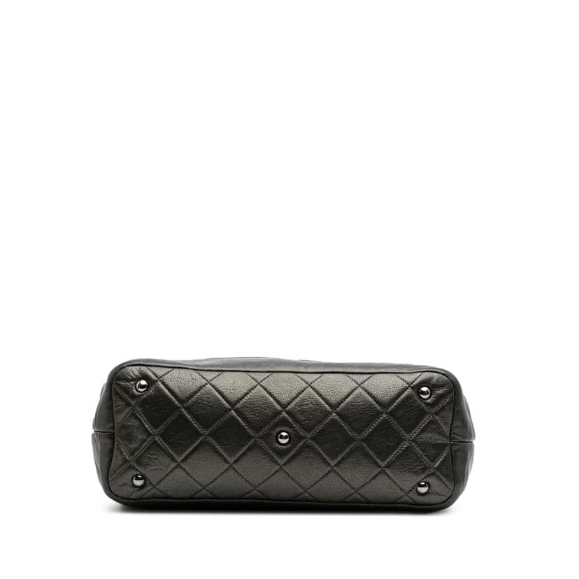 Chanel CC Metallic Caviar Soft Tote Grey Leather Good condition - Inside View