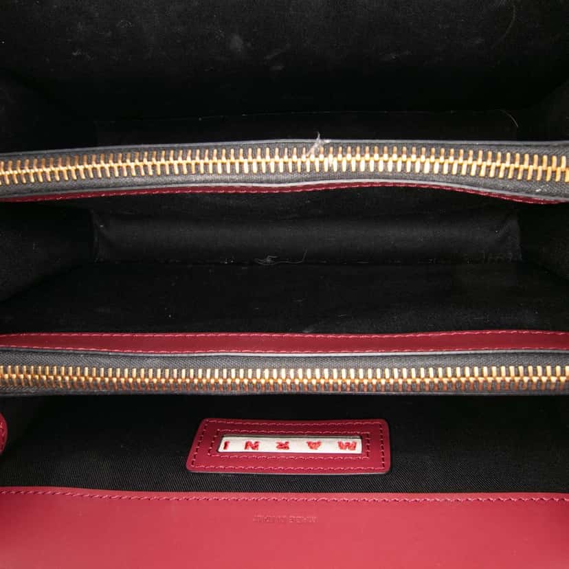 Marni Medium Leather Trunk Crossbody Red Leather Good condition - Model View