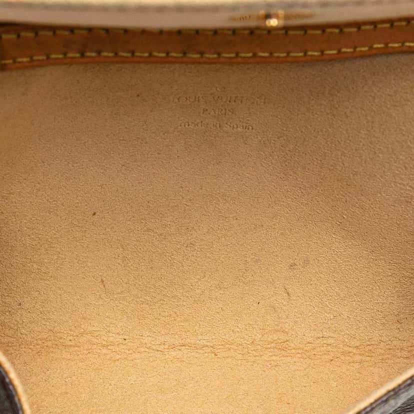 Louis Vuitton Monogram Pochette Twin PM Brown Canvas Good condition - Model View