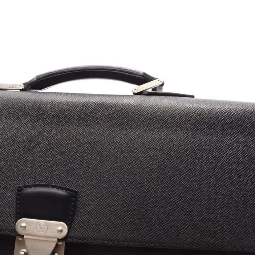 Louis Vuitton Taiga Moskova Briefcase Black Leather Good condition - Box View