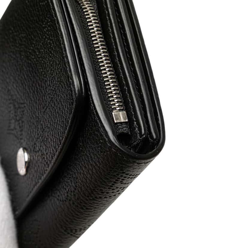 Louis Vuitton Monogram Mahina Iris Compact Wallet Black Leather Good condition - Box View
