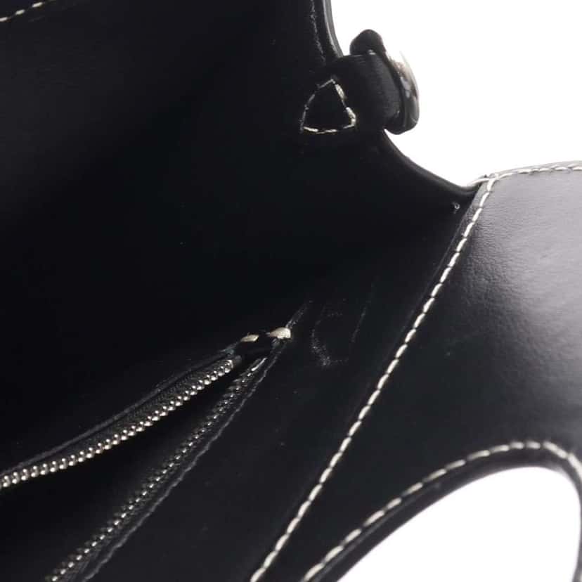 Burberry Leather Pocket Satchel Black Leather Good condition - Box View