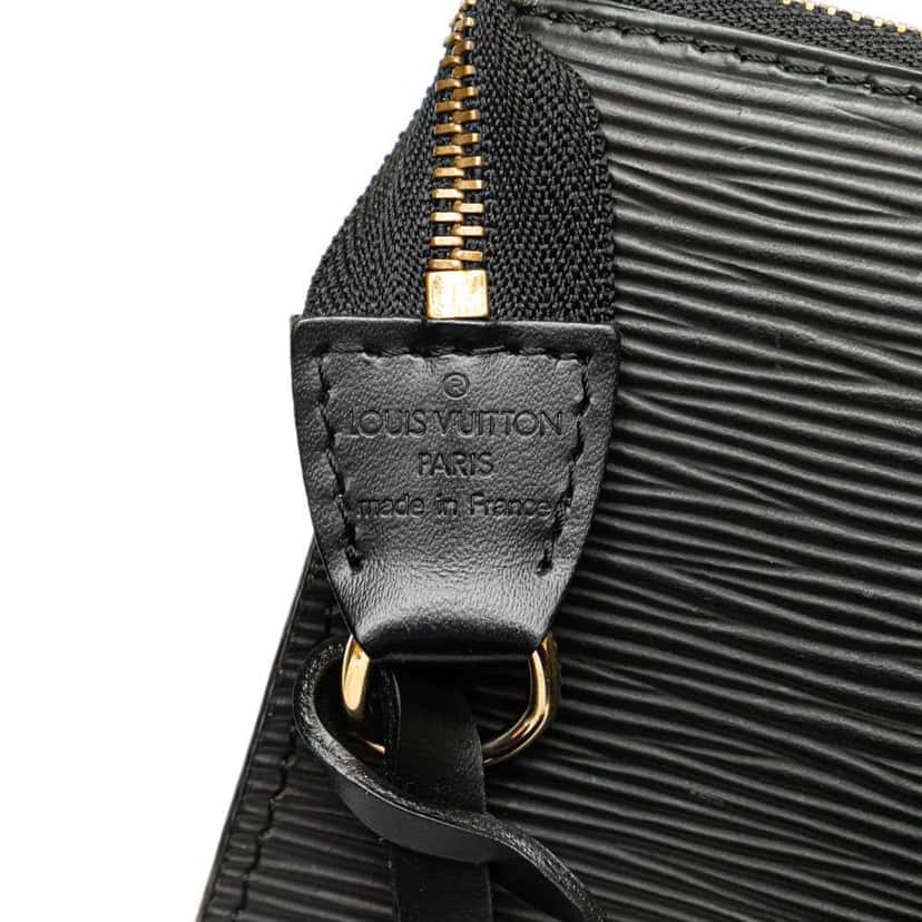Louis Vuitton Epi Pochette Accessoires Black Leather Good condition - Box View