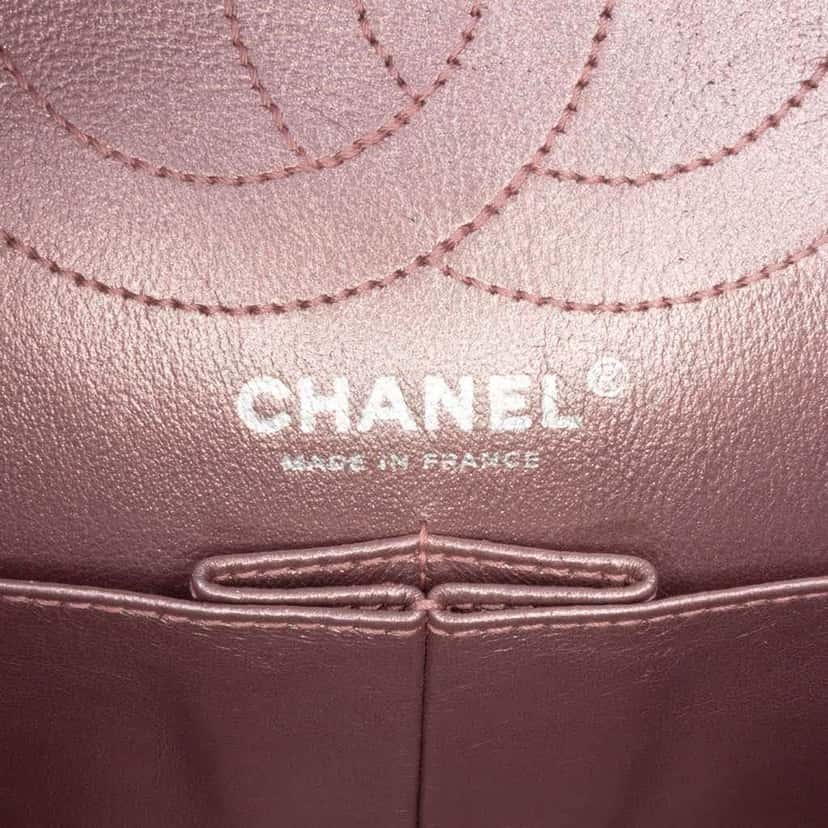 Chanel Reissue 2.55 Aged Metallic Calfskin Double Flap 226 Pink Leather Good condition - Box View