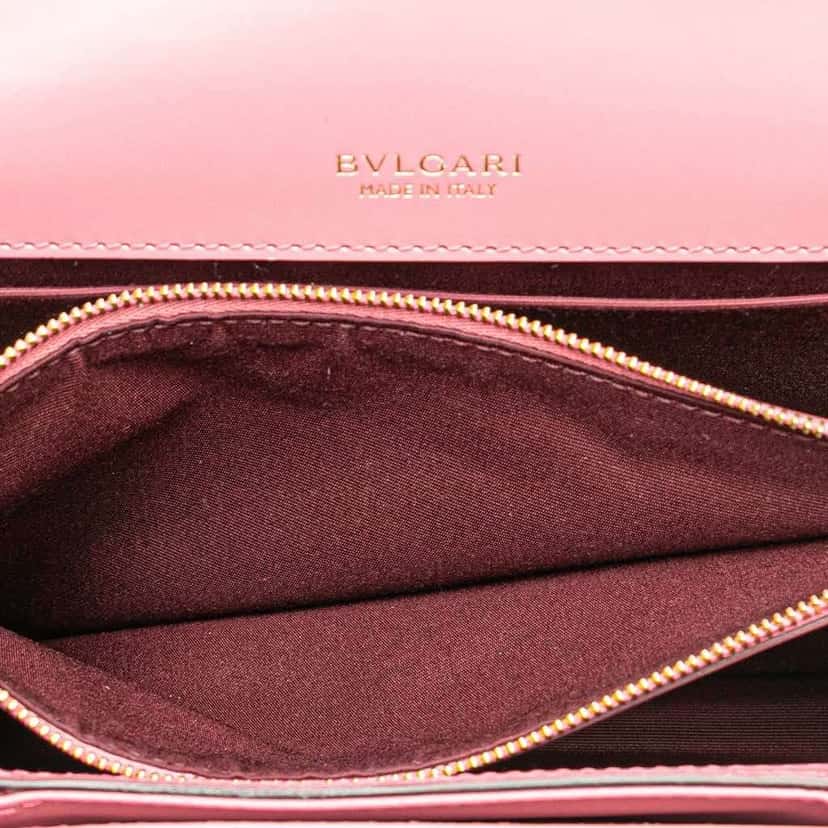 Bvlgari Leather Serpenti Forever Crossbody Pink Leather Good condition - Model View