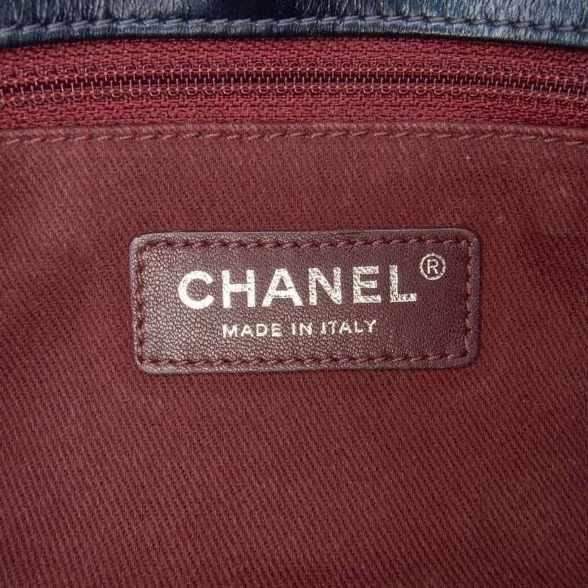 Chanel Quilted Glazed Calfskin Coco Pleats Flap Blue Leather Good condition - Box View