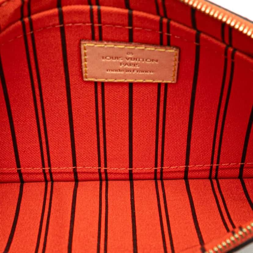 Louis Vuitton Monogram Neverfull Pouch Brown Canvas Good condition - Model View