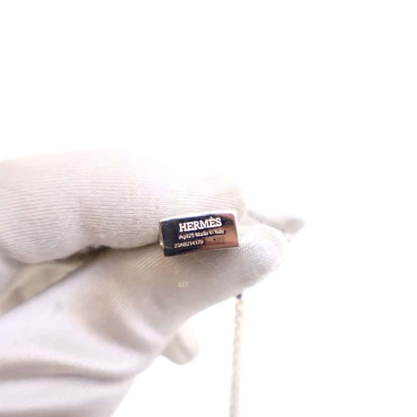 Hermès Sterling Silver Amulettes Kelly Pendant Necklace Silver Silver Good condition - Inside View