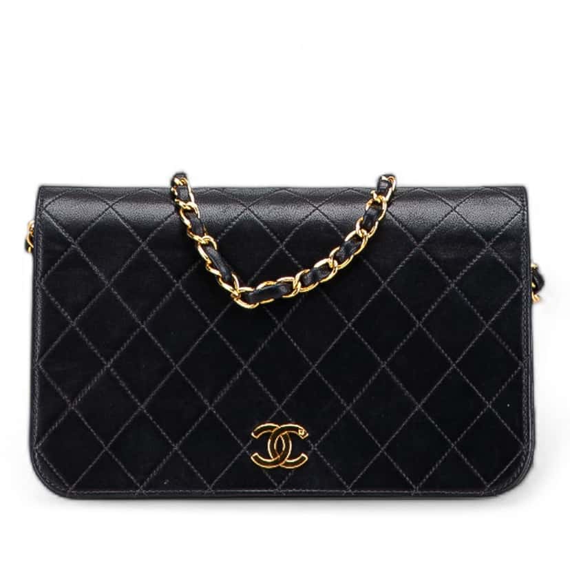 Chanel CC Quilted Lambskin Full Single Flap Black Leather Good condition - Front View