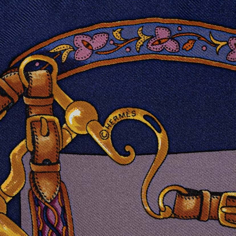 Hermès Carres Volants Silk Scarf Blue Silk Good condition - Model View