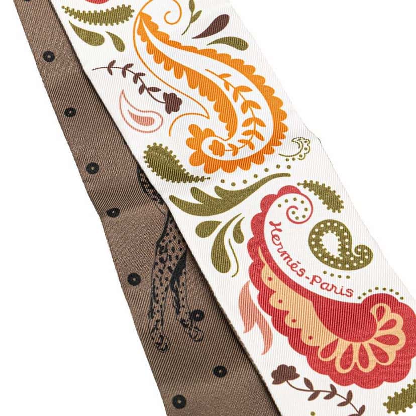 Hermès Guepards Silk Twilly Scarf White Silk Good condition - Back View