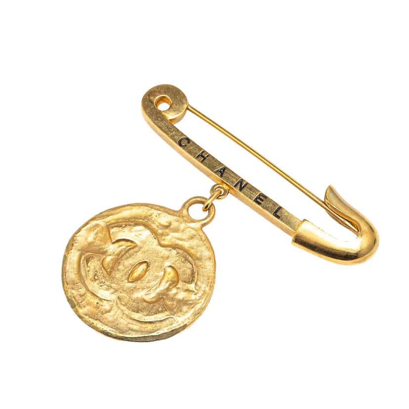 Chanel Gold Plated CC Medallion Safety Pin Brooch Gold Metal Good condition - Front View