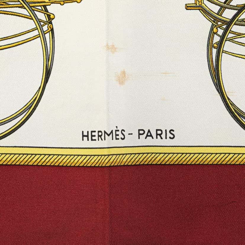 Hermès Les Voitures a Transformation Silk Scarf White Silk Good condition - Inside View